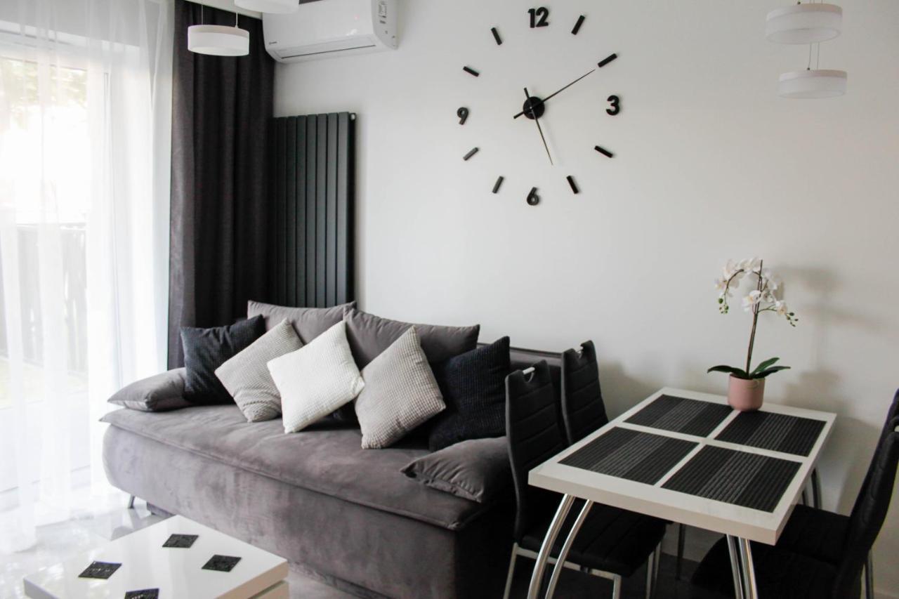 Apartament Wroclaw Centrum Galeria Magnolia Екстериор снимка