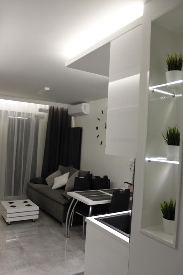 Apartament Wroclaw Centrum Galeria Magnolia Екстериор снимка