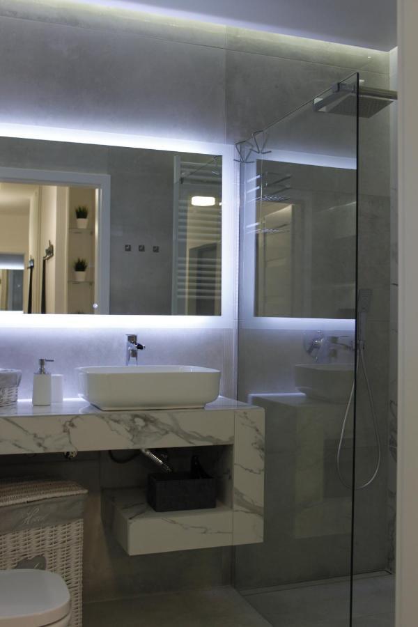 Apartament Wroclaw Centrum Galeria Magnolia Екстериор снимка