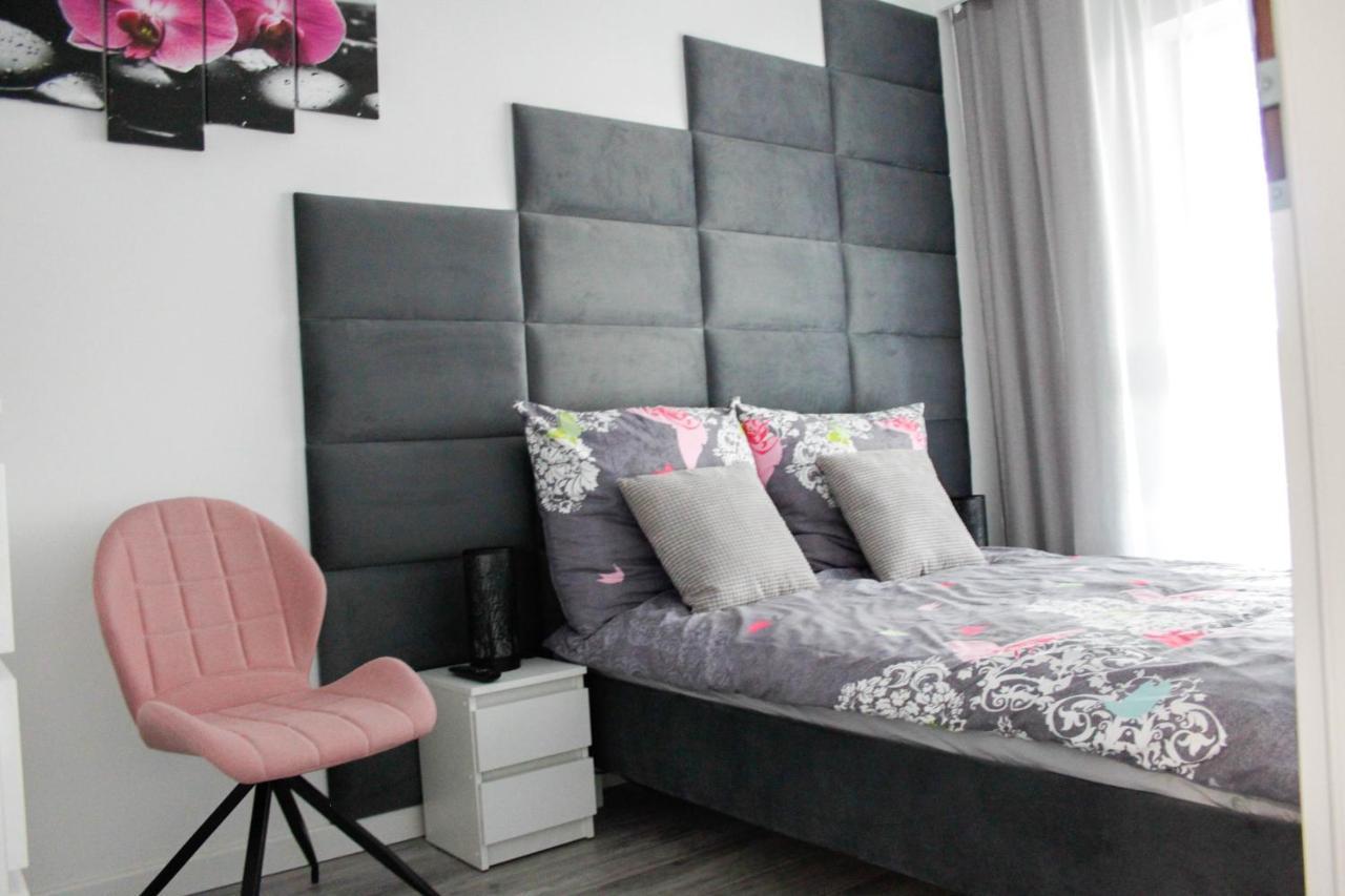 Apartament Wroclaw Centrum Galeria Magnolia Екстериор снимка