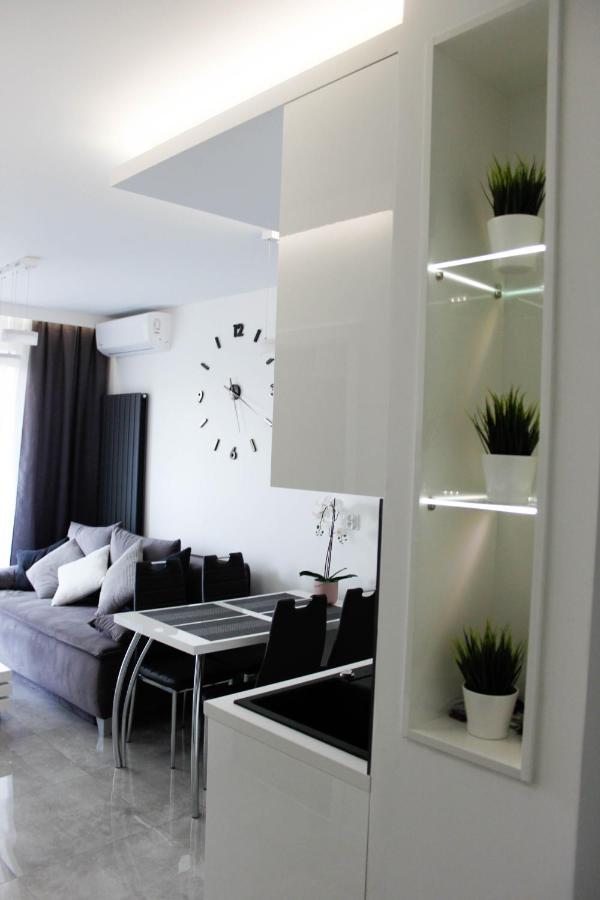 Apartament Wroclaw Centrum Galeria Magnolia Екстериор снимка