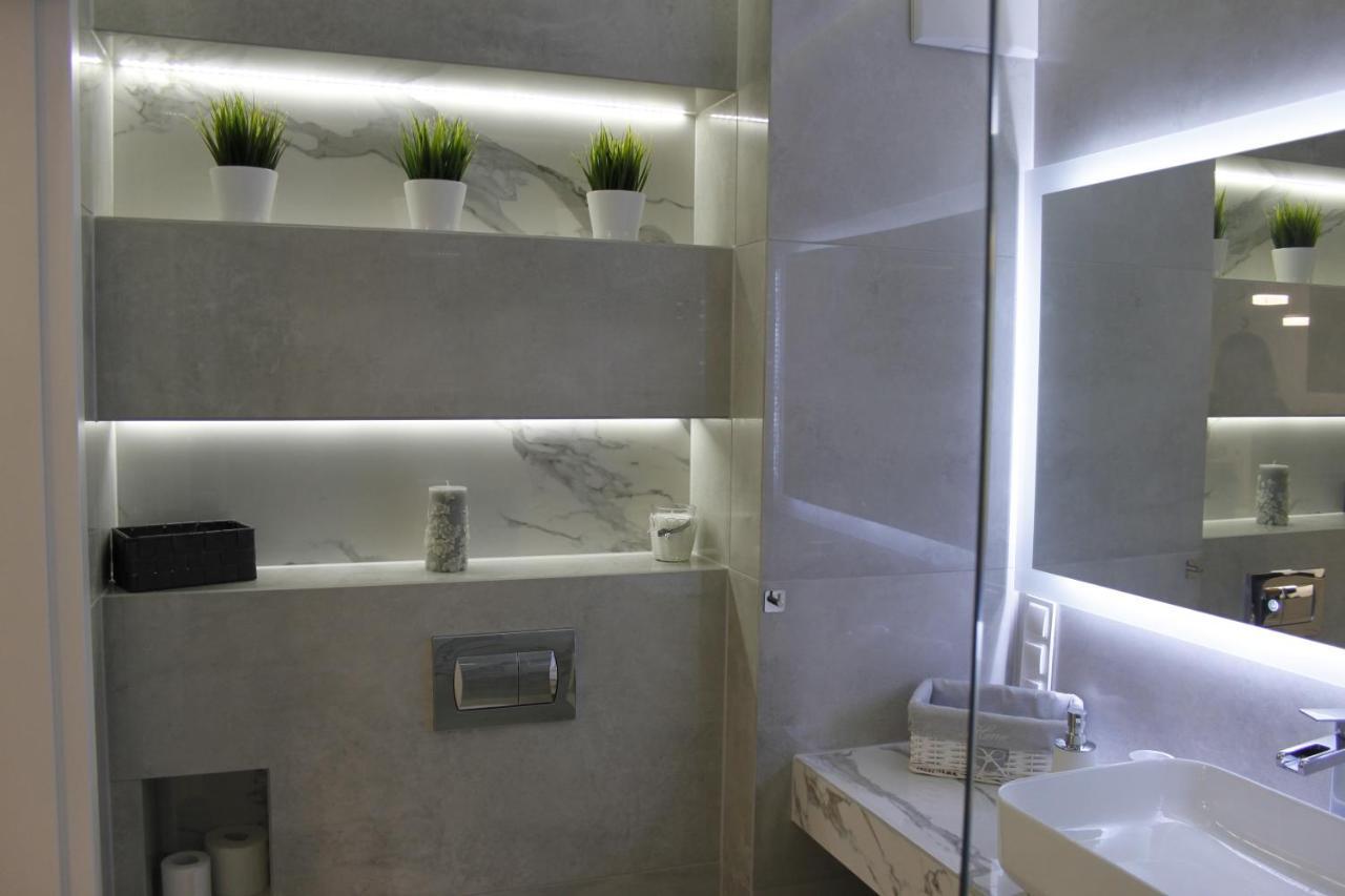 Apartament Wroclaw Centrum Galeria Magnolia Екстериор снимка